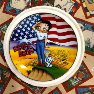 Vintage Stars and Stripes, Limited Edition BettyBoop plate, from the DanburyMint